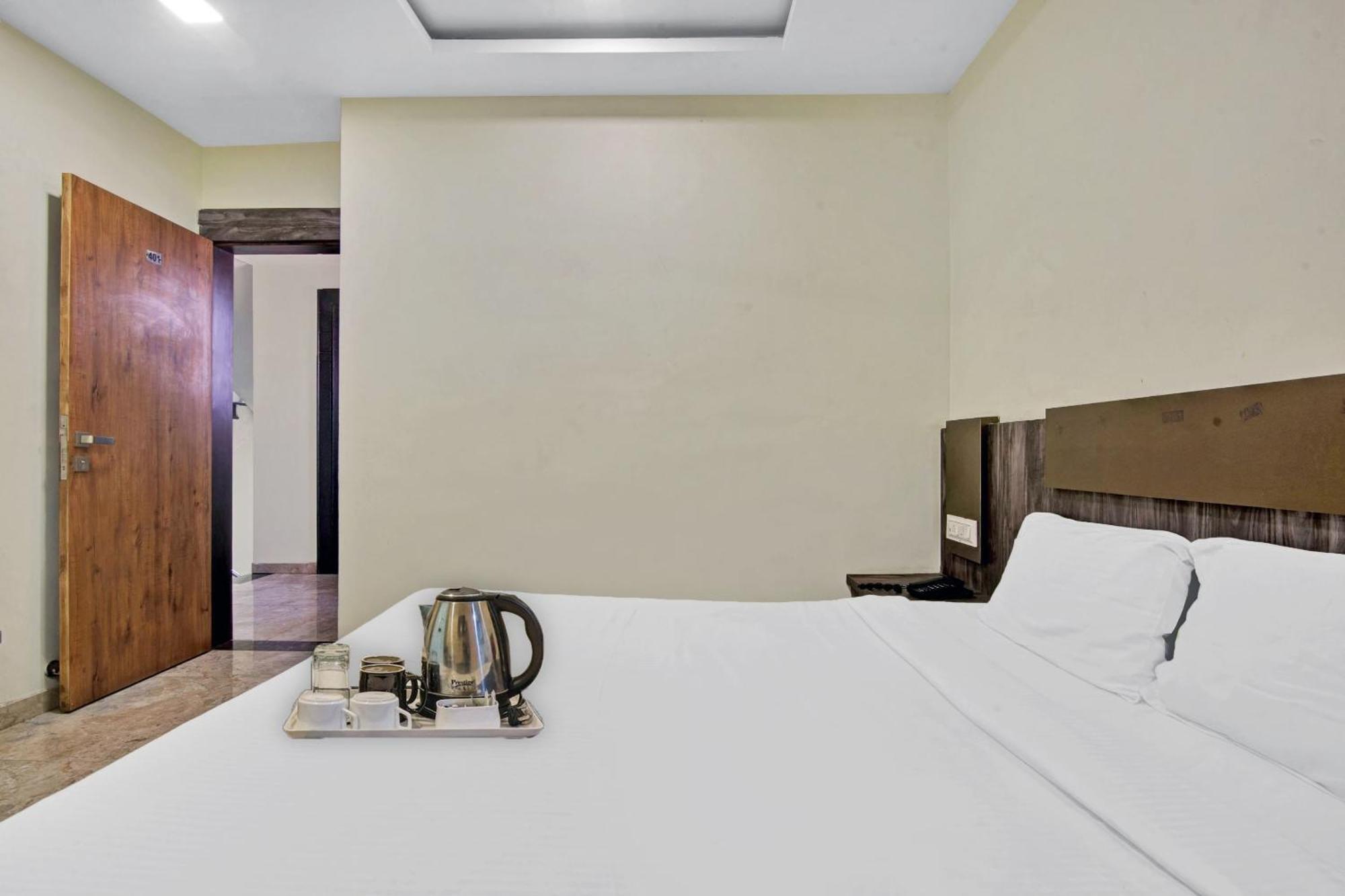 Townhouse 700 Hotel Krishna. Нагпур Екстериор снимка